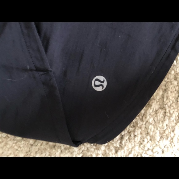 ‼️SOLD on Ⓜ️‼️ Lululemon Speed Up shorts in black - Picture 4 of 9